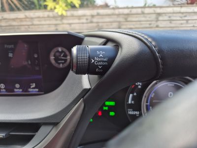2021 Lexus ES 300h