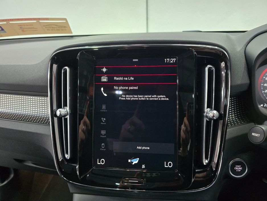2022 Volvo XC40
