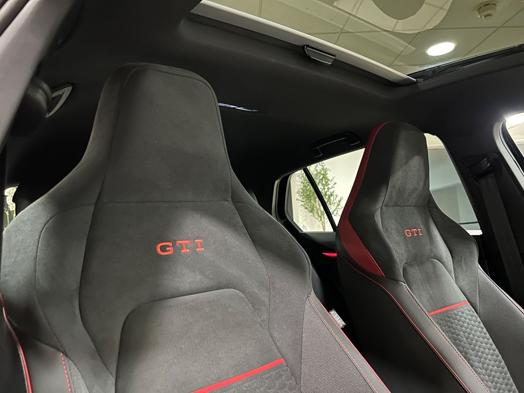 2025 Volkswagen Golf