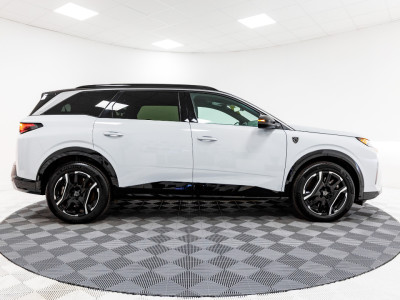 2025 Peugeot 5008
