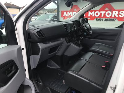 2021 Vauxhall Vivaro