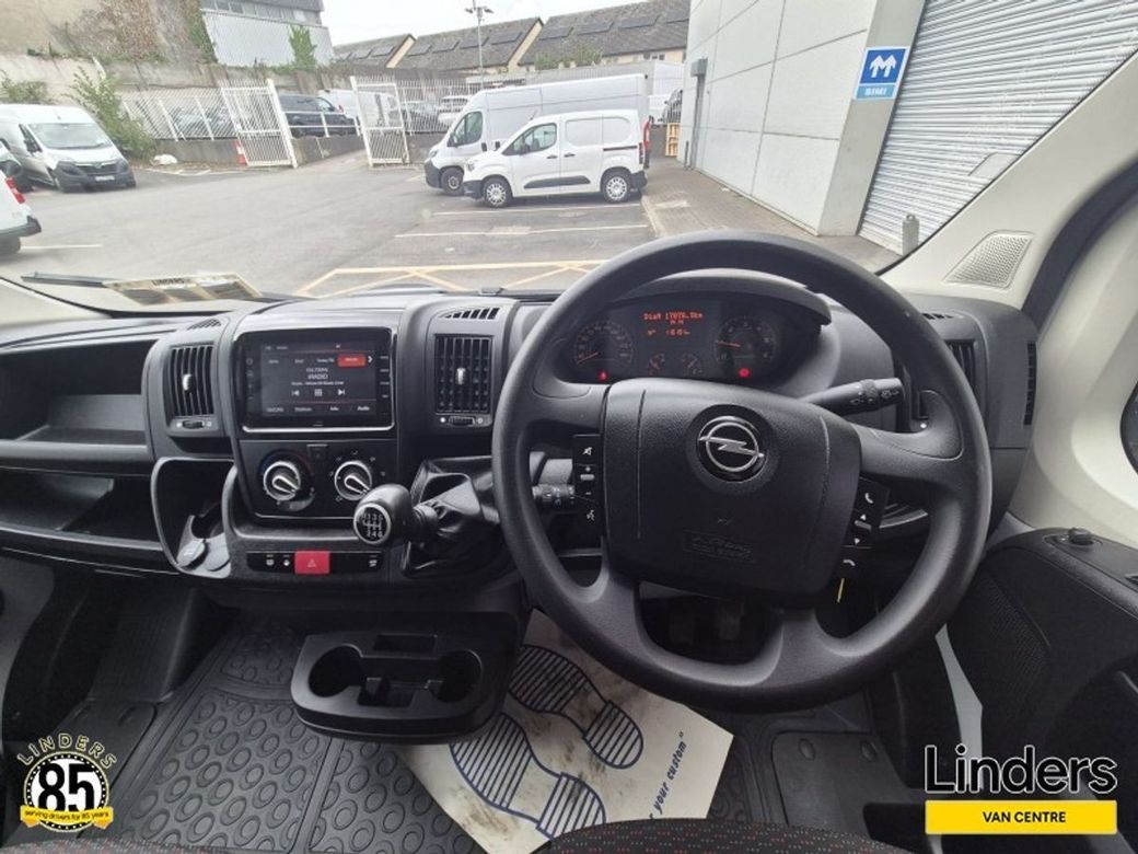 2023 Opel Movano