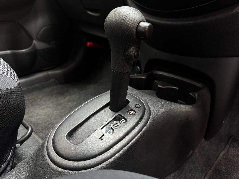 2017 Nissan March