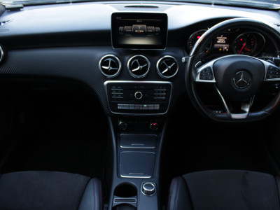 2016 Mercedes-Benz A 180