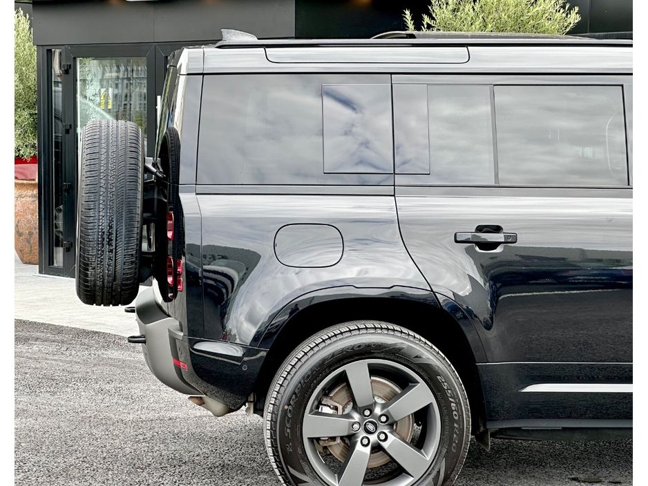 2025 Land Rover Defender