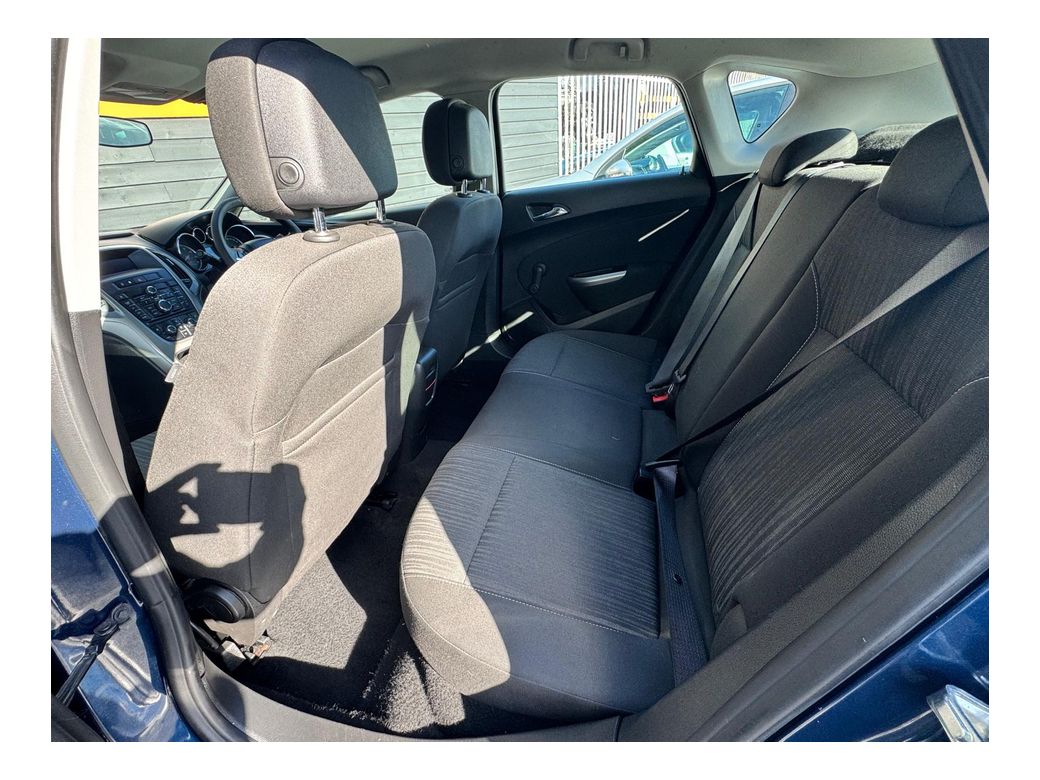 2011 Opel Astra
