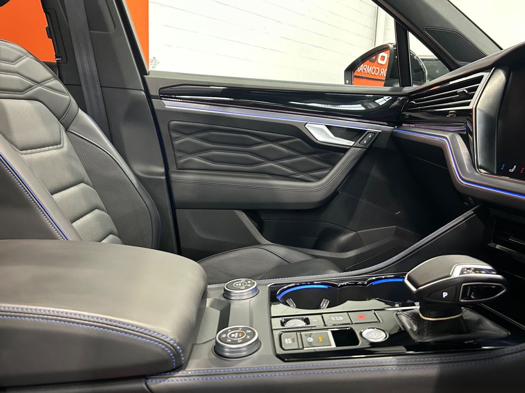 2025 Volkswagen Touareg