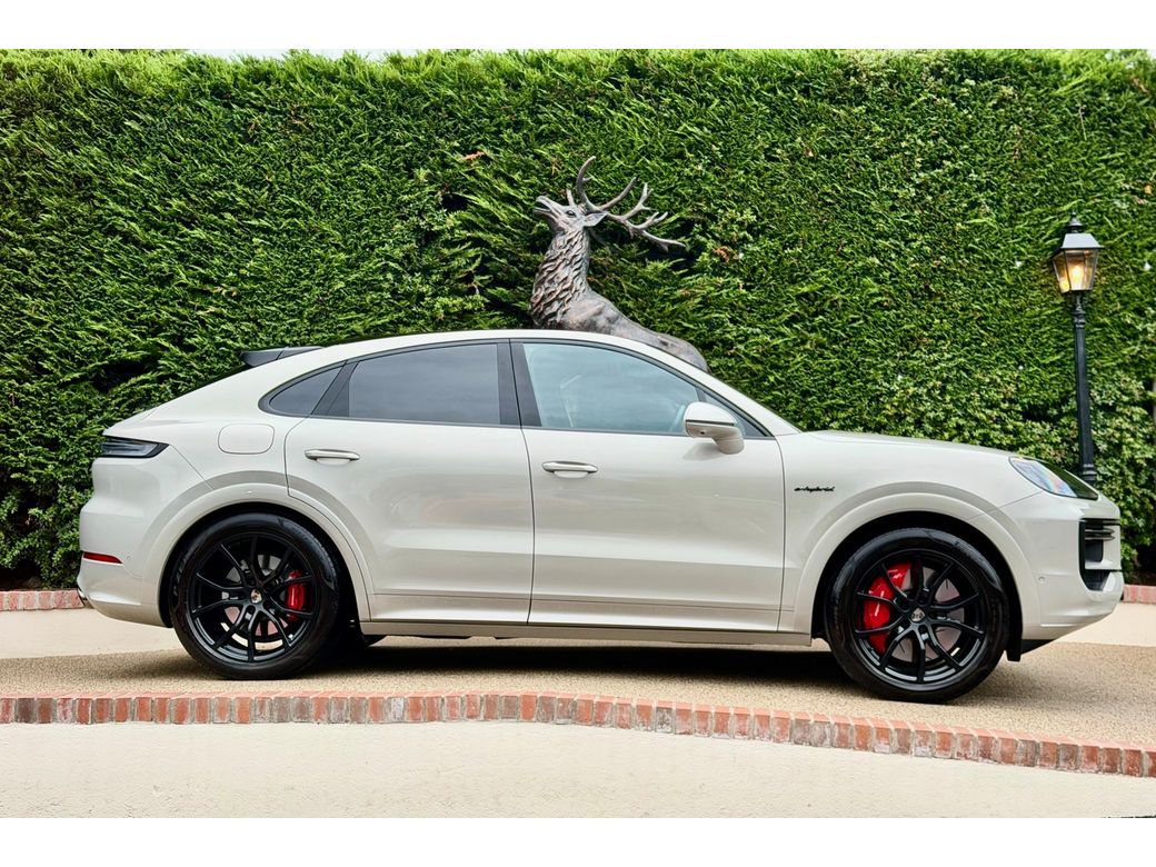 2025 Porsche Cayenne
