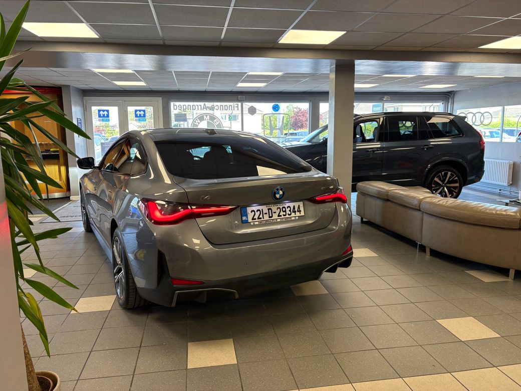 2022 BMW i4