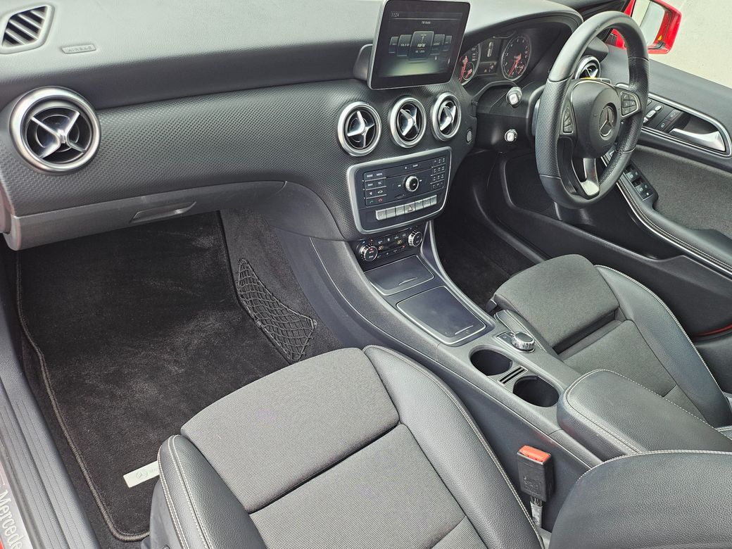 2016 Mercedes-Benz A 180