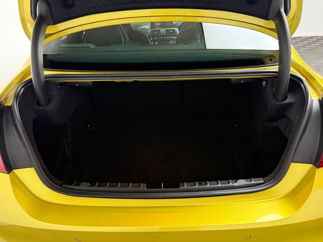 2019 BMW M4