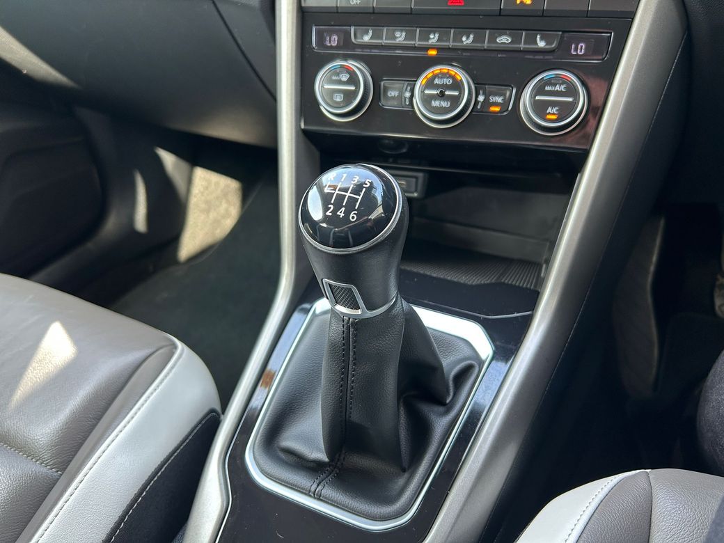 2022 Volkswagen T-Roc