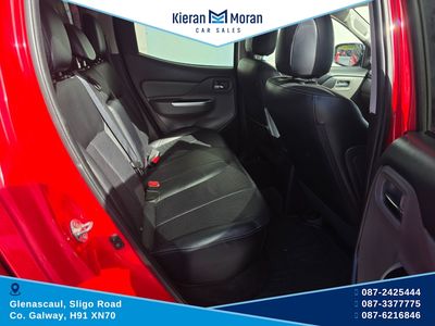 2015 Mitsubishi L200