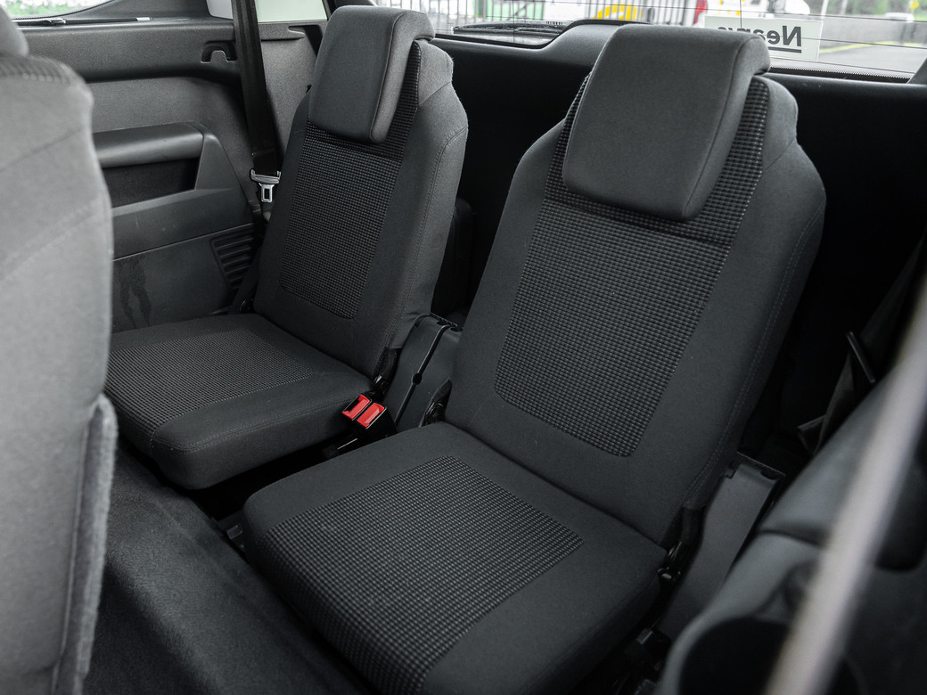 2015 Peugeot 5008