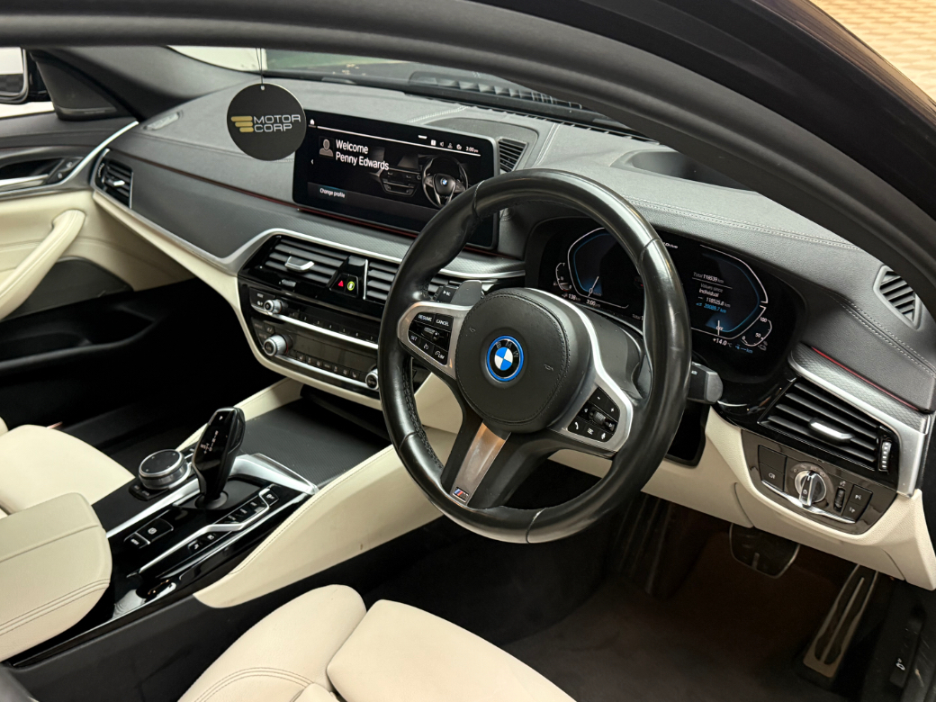 2021 BMW 5 Series