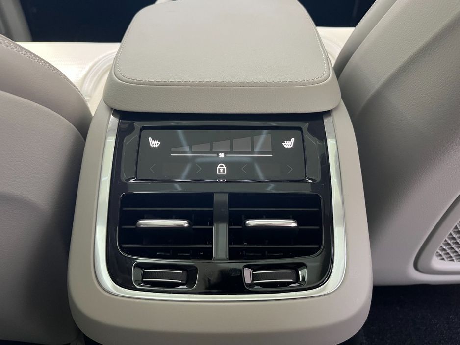 2022 Volvo XC90