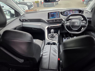 2018 Peugeot 5008
