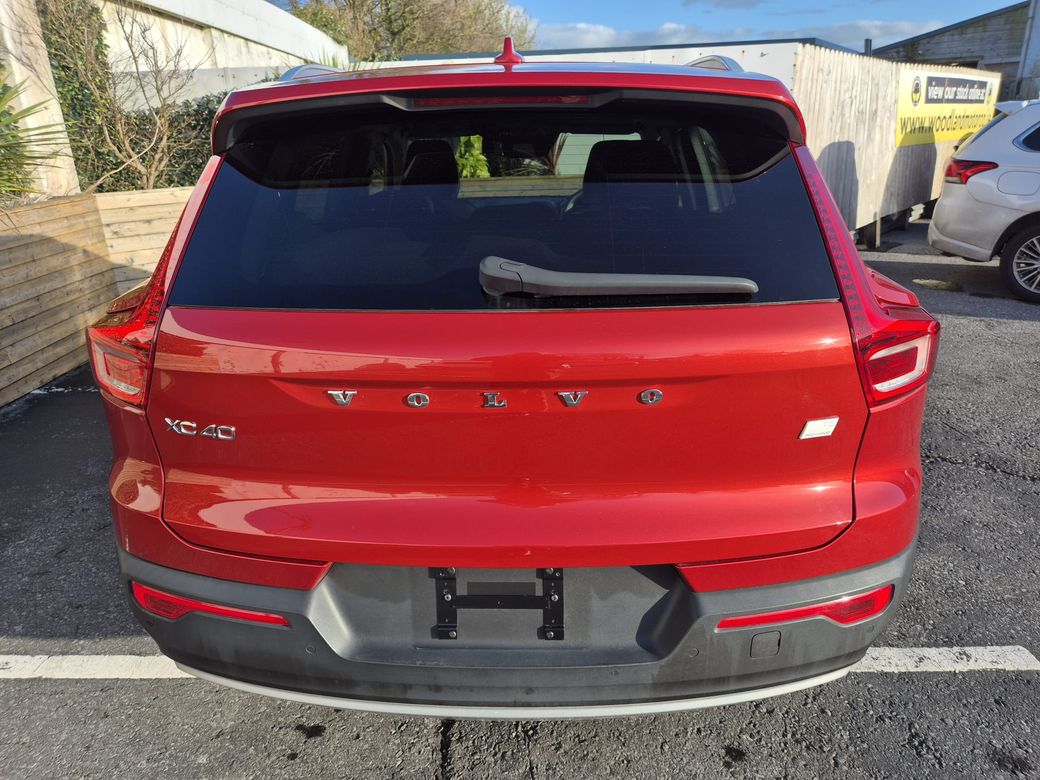 2022 Volvo XC40