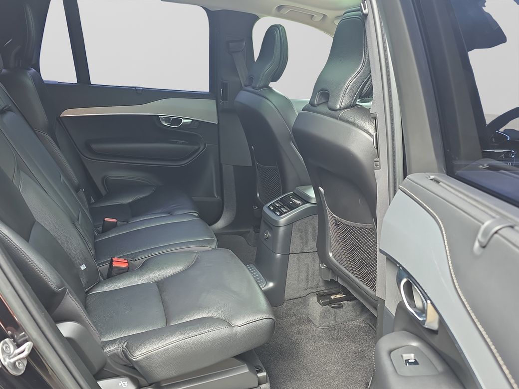 2022 Volvo XC90