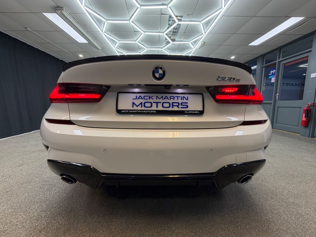 2021 BMW 330