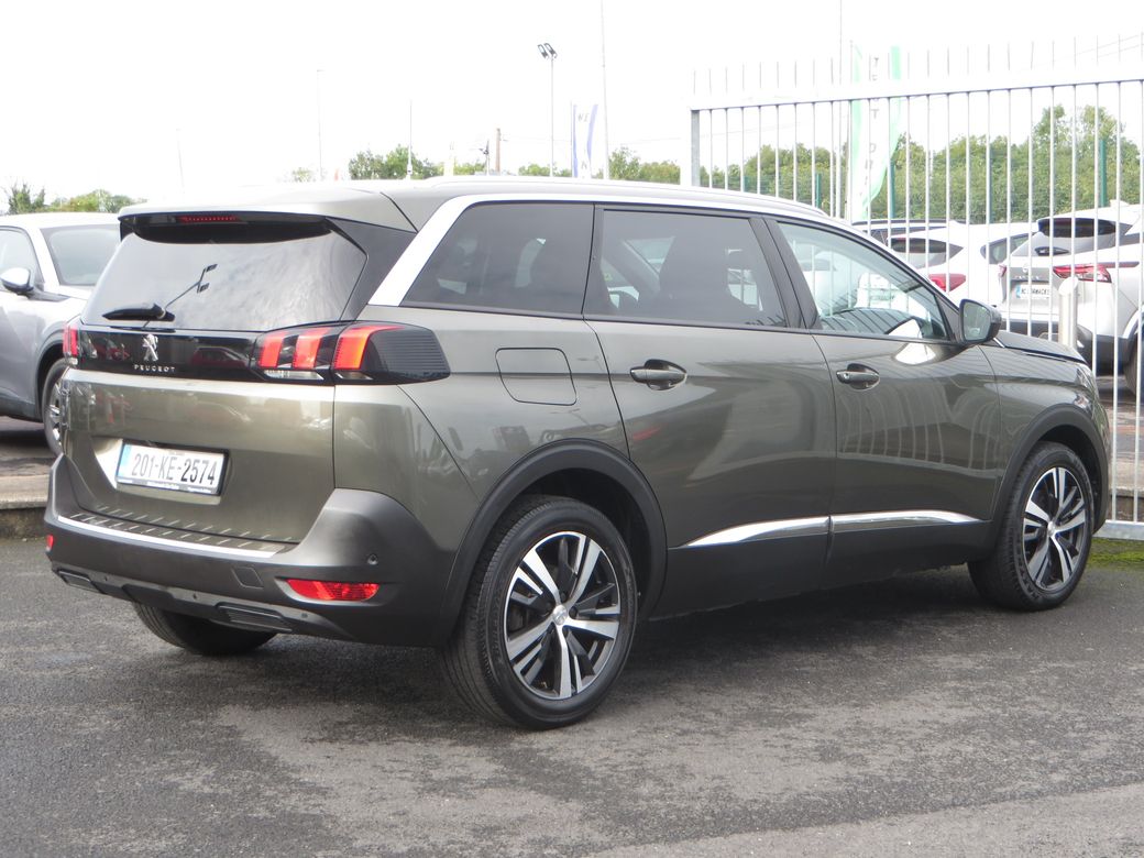 2020 Peugeot 5008