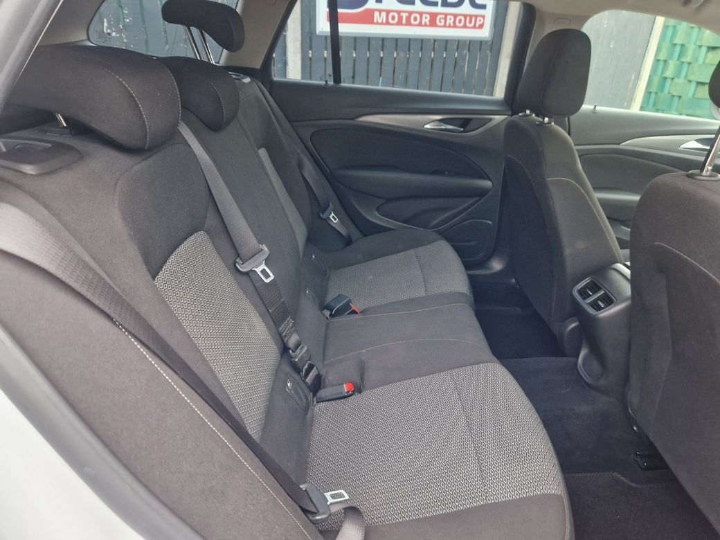 2018 Vauxhall Insignia