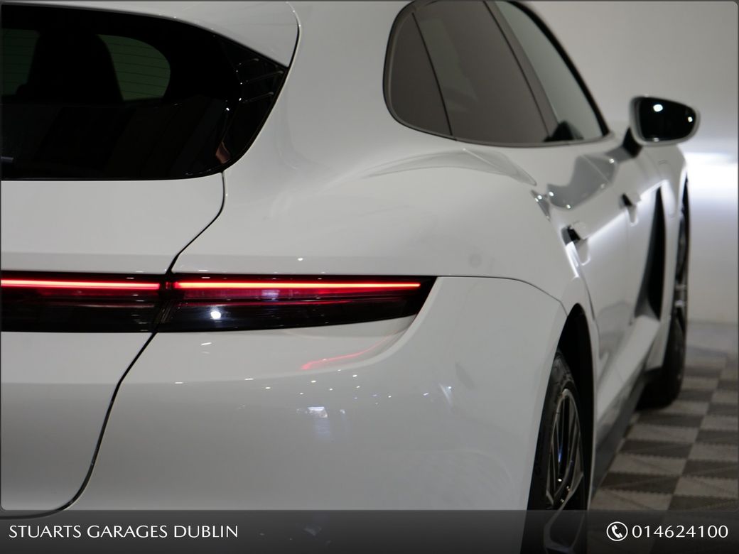 2023 Porsche Taycan