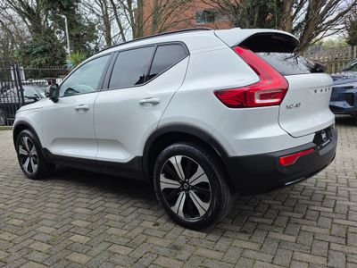 2022 Volvo XC40
