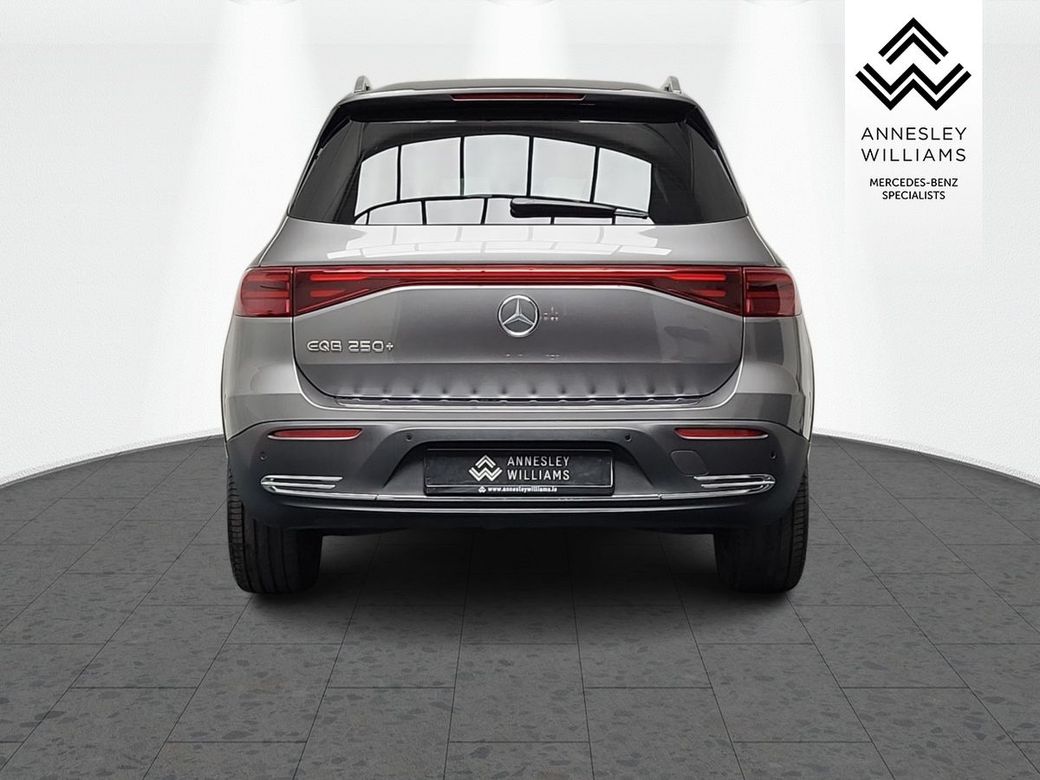 2025 Mercedes-Benz EQB