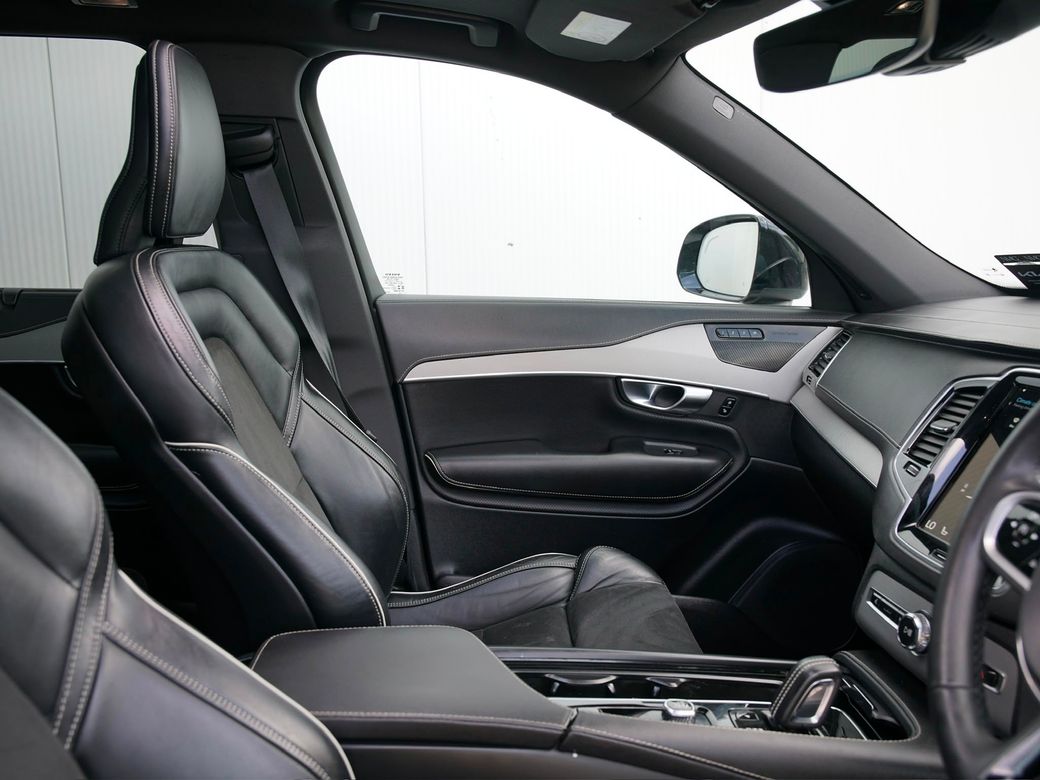 2022 Volvo XC90