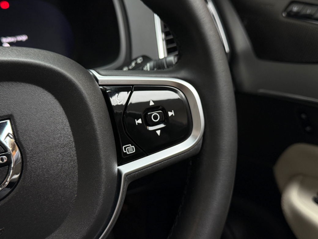 2023 Volvo XC90