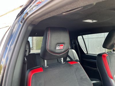 2024 Toyota Hilux