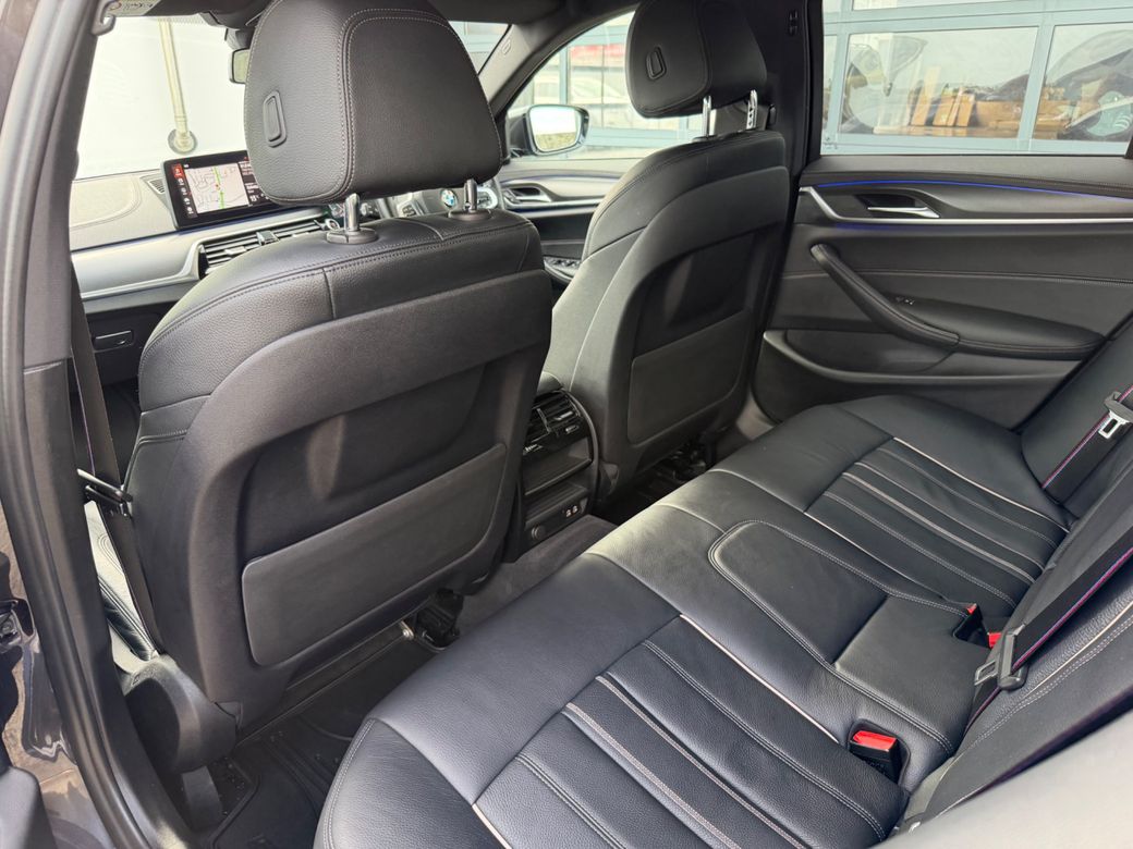 2021 BMW 5 Series