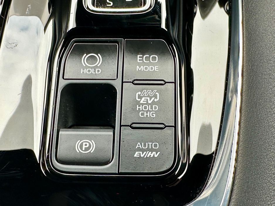 2025 Toyota Alphard