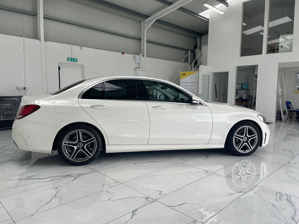 2019 Mercedes-Benz 220
