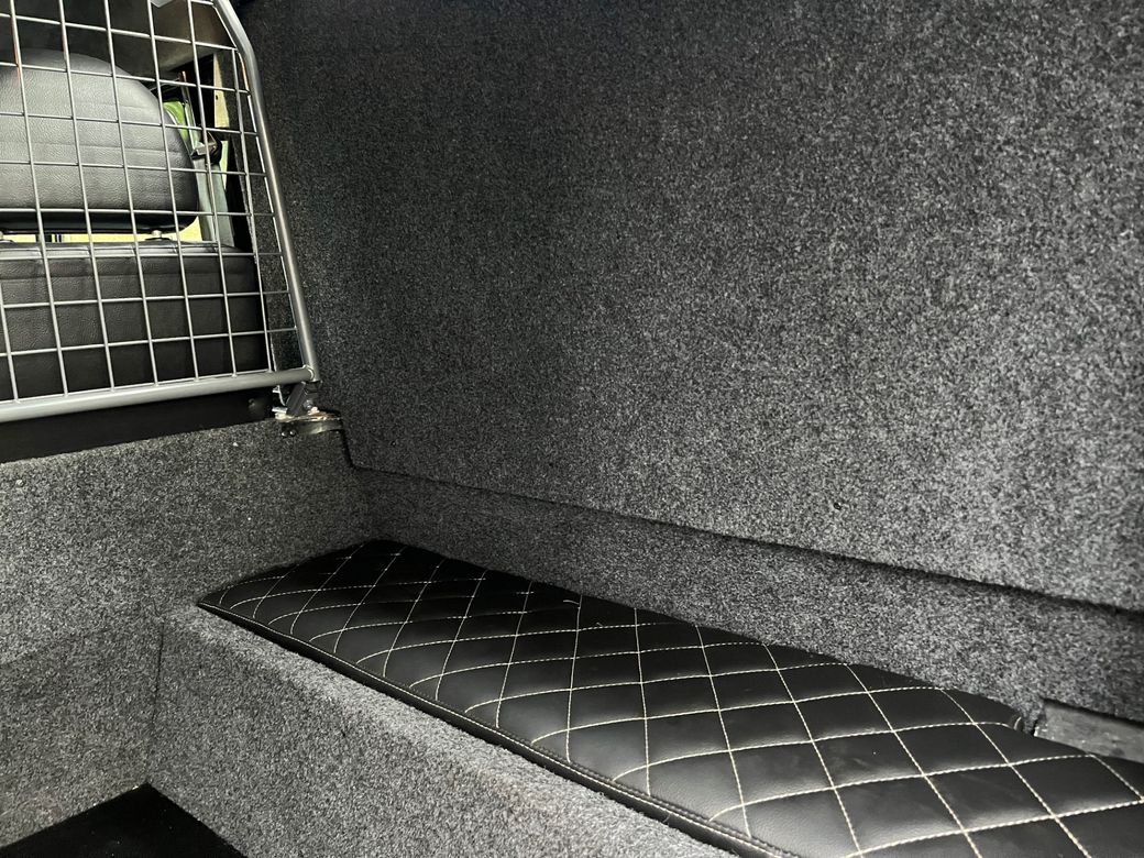 2014 Land Rover Defender 90