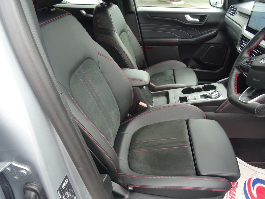 2025 Ford Kuga