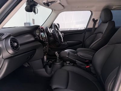 2019 Mini Hatch