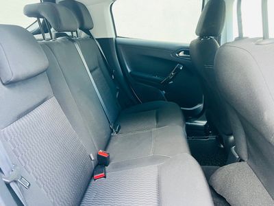 2017 Peugeot 208