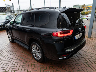 2023 Toyota Land Cruiser Amazon