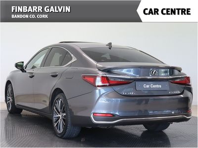 2022 Lexus ES 300h