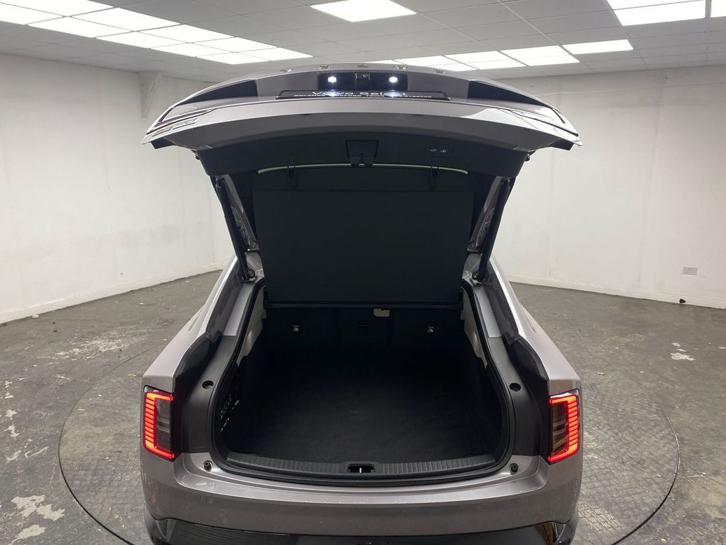 2026 Volvo ES90