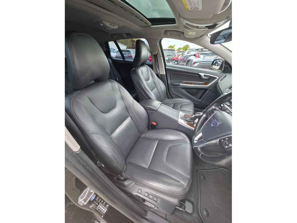 2018 Volvo V60 Cross Country