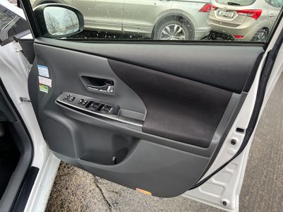 2014 Toyota Prius Alpha
