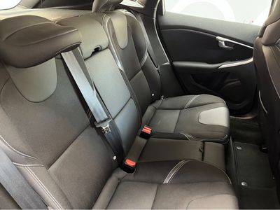 2015 Volvo V40