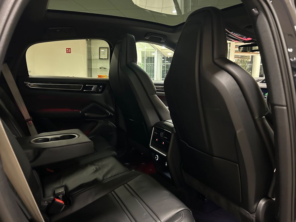 2023 Porsche Cayenne