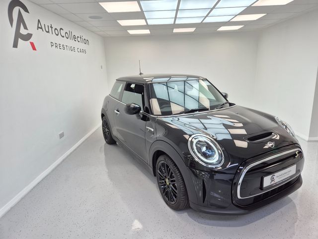vehicle for sale from Autocollection Prestige Cars