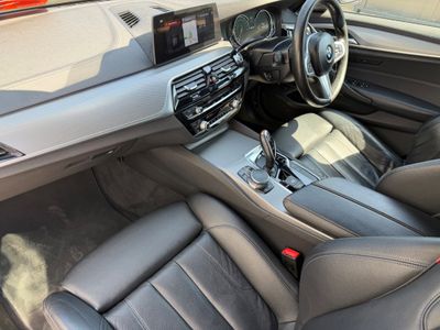 2018 BMW 530