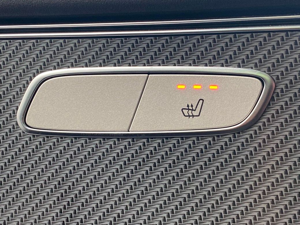 2021 Mercedes-Benz EQC