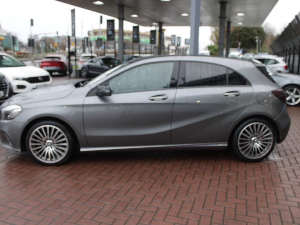 2017 Mercedes-Benz A 180